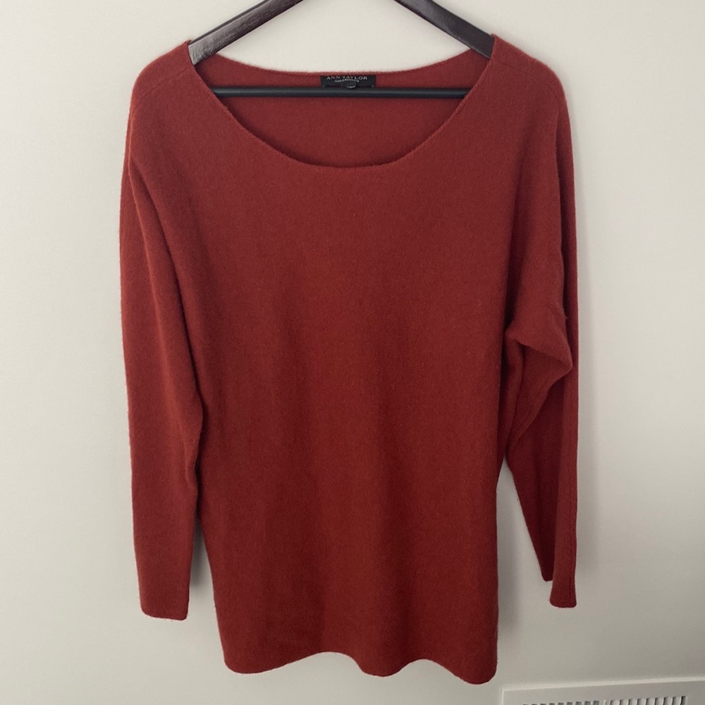 Ann Taylor 100% Cashmere Sweater